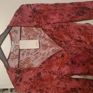 New beautiful dress. Made in Europe. Size M. Brand Reserved.
